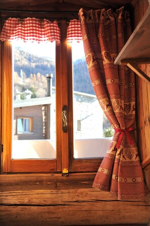 Standard Double or Twin Room | Pemandangan dari bilik