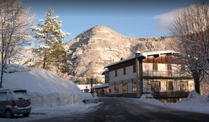 Exterior - Albergo Ristorante La Villa (Abetone Cutigliano)