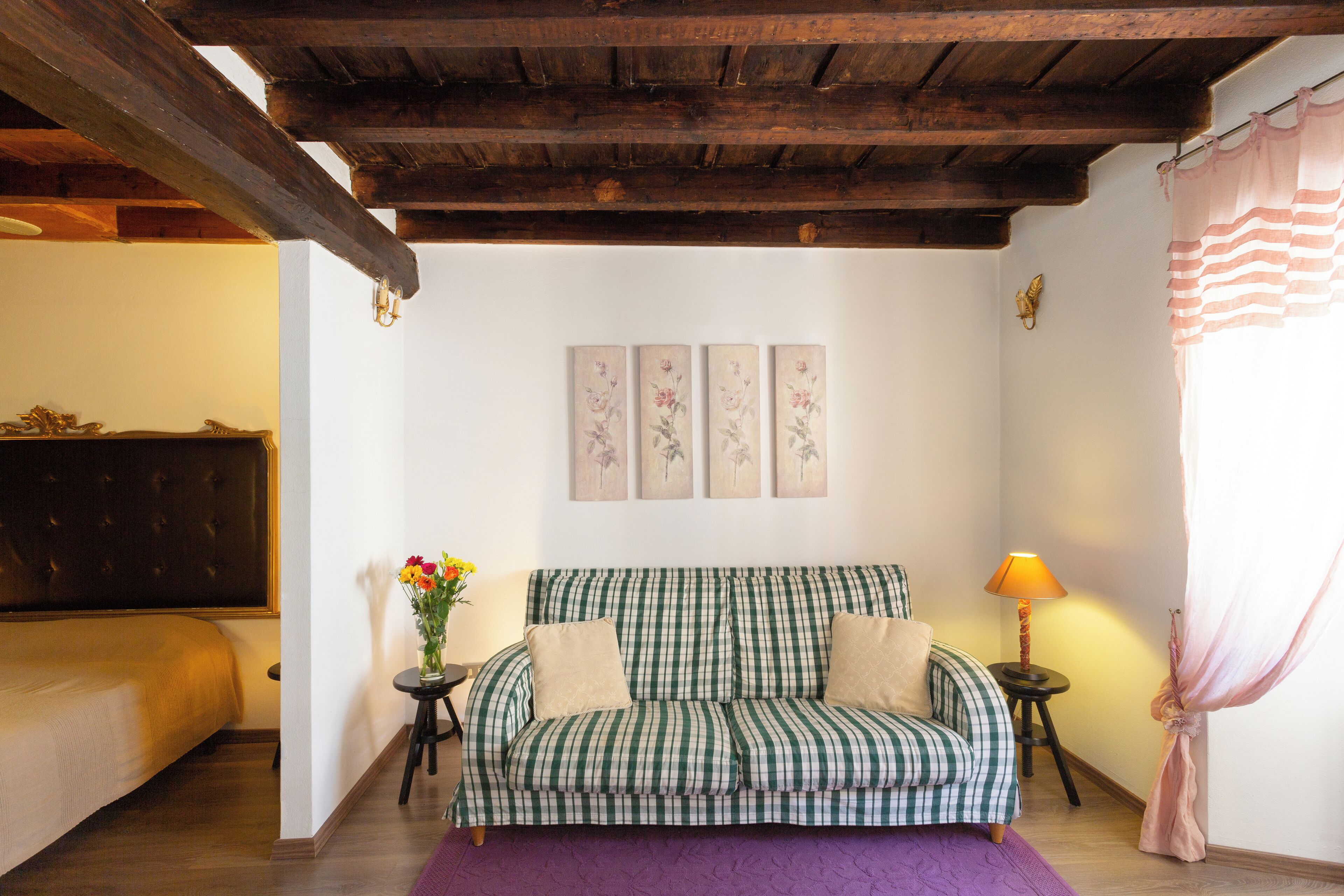 apartment (teatro via torquato tasso 4) | living area | 36-inch tv with satellite channels