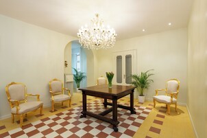 Daily buffet breakfast (EUR 7.5 per person)