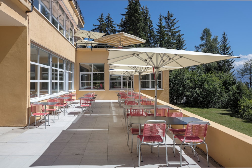 Youth Hostel Crans-Montana by null