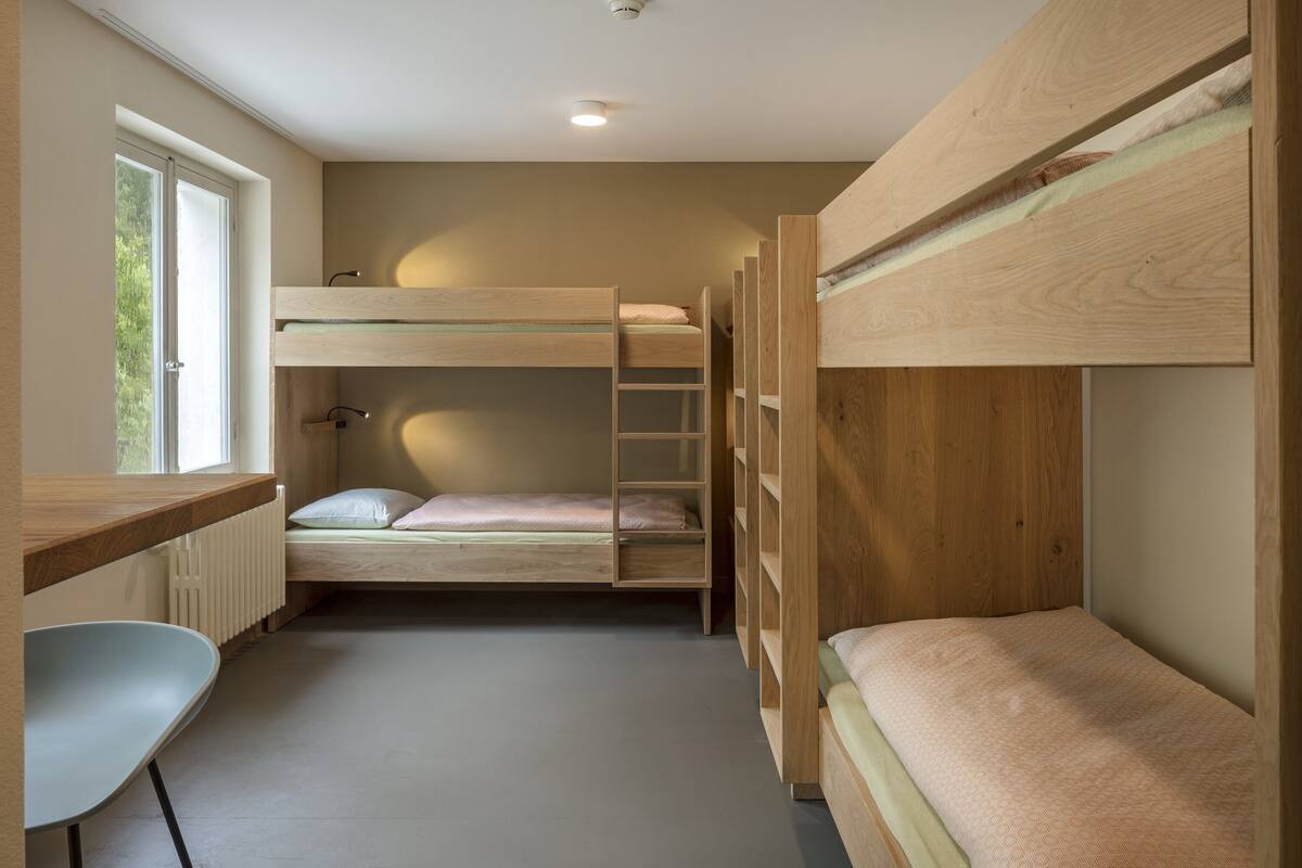 Desk, free cots/infant beds, free WiFi, bed sheets