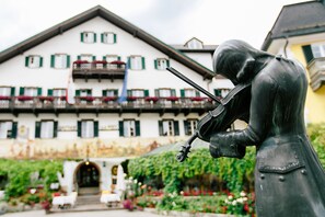 Exterior - Gasthof Zur Post (St. Gilgen)