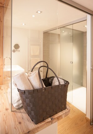 Bathroom - Gasthof Zur Post (St. Gilgen)