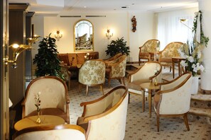 Lobby lounge - Hotel Jenewein (Soelden)