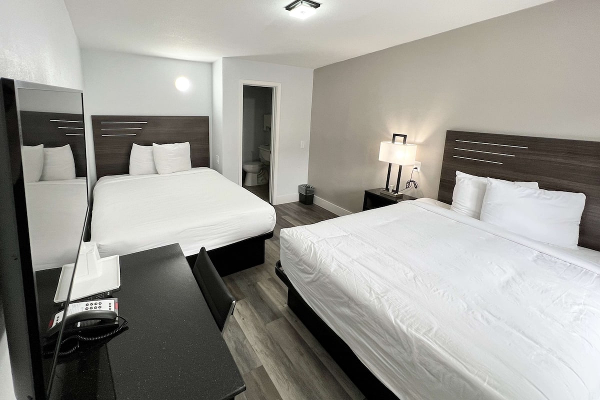 Down duvets, desk, blackout curtains, free WiFi