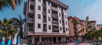 La Brisa Hotel