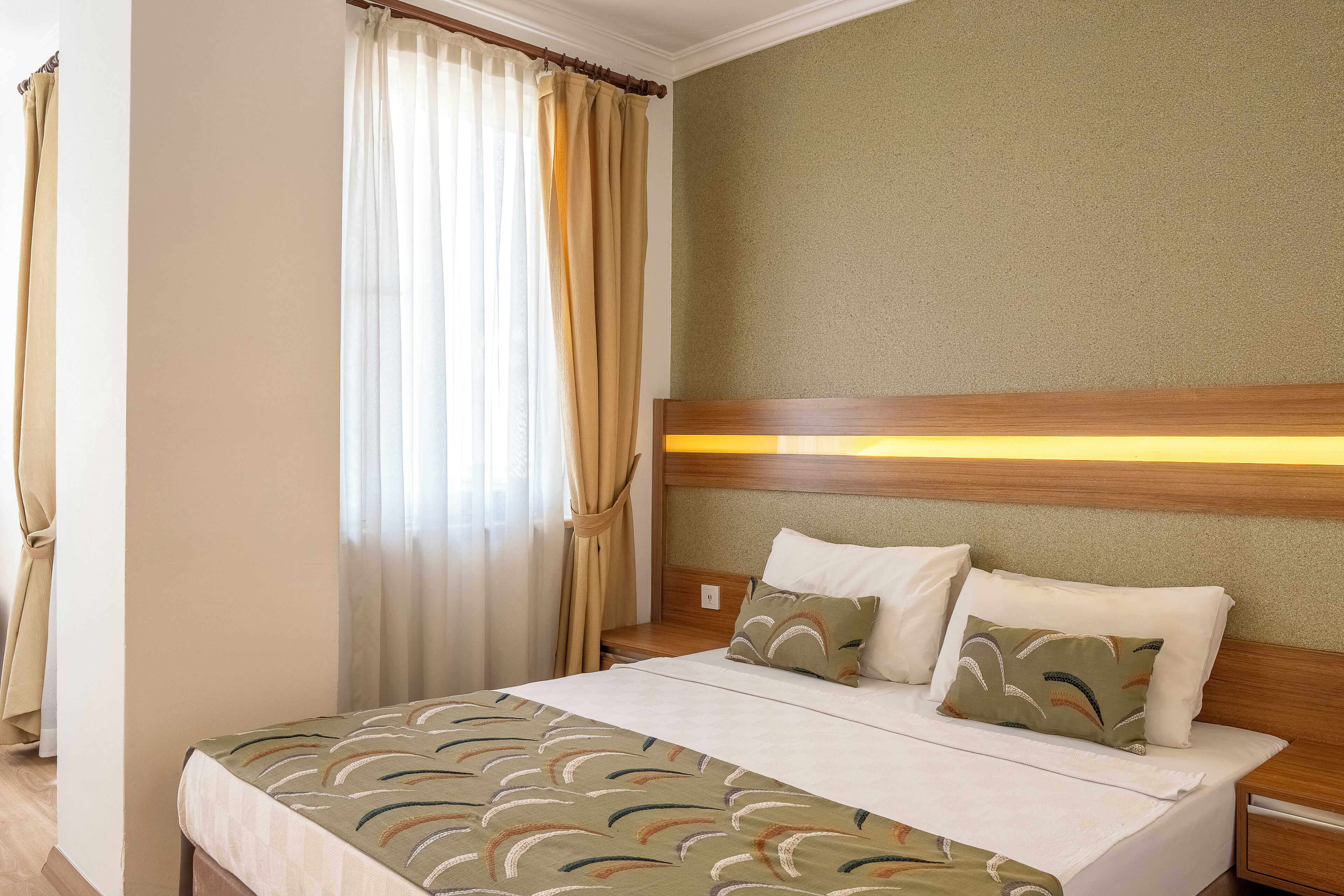 Standard-Dreibettzimmer, Eckzimmer