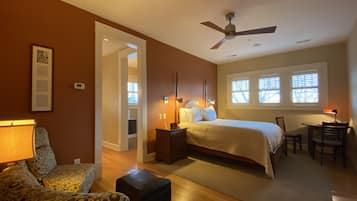 Room, 1 Queen Bed, Refrigerator & Microwave | Desk, iron/ironing board, free WiFi, bed sheets