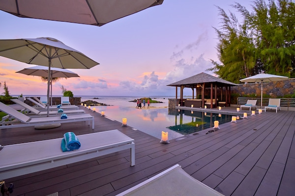 Sundeck