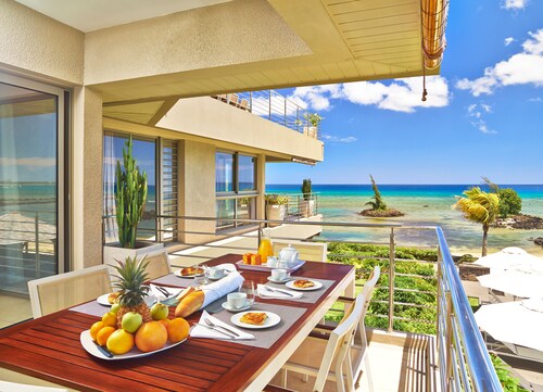Bon Azur Beachfront Suites & Penthouses with LOV