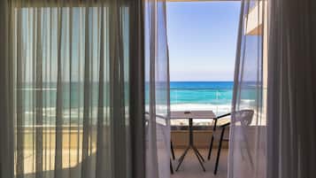 Superior Suite, Front Sea View | Vista a la playa o el mar