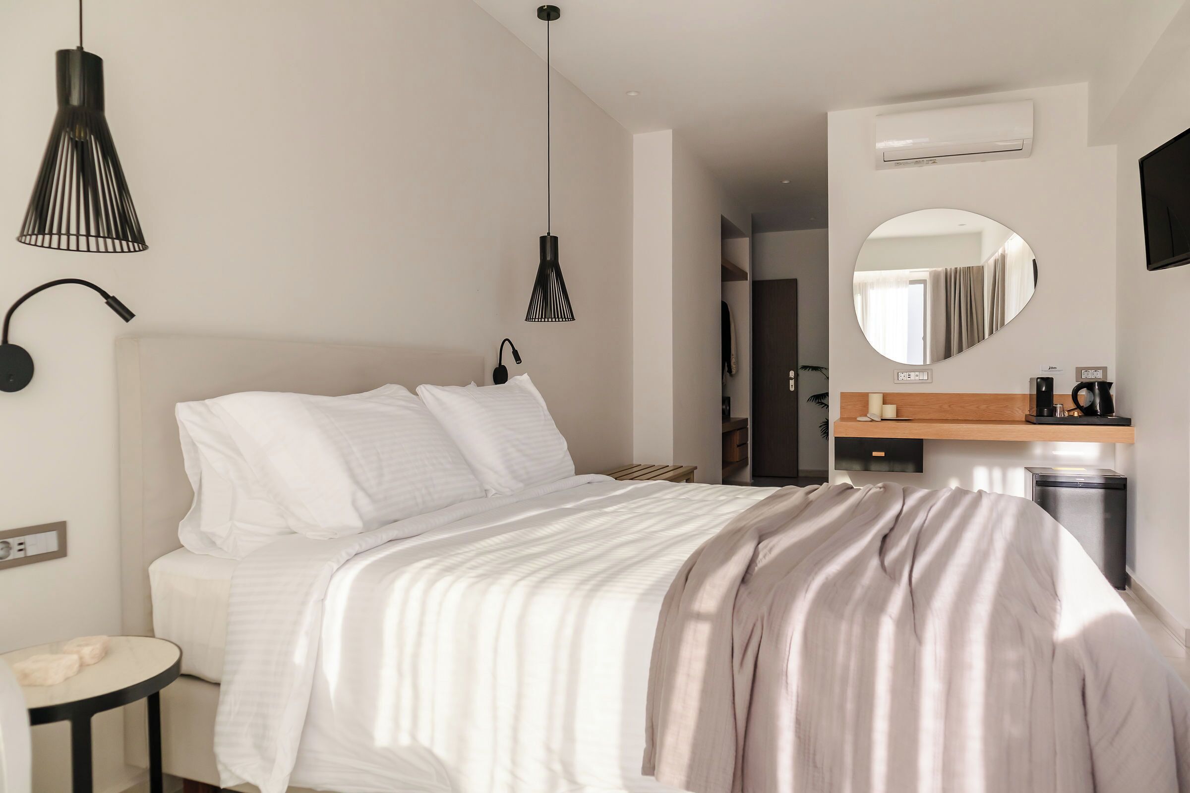 Premium bedding, Select Comfort beds, in-room safe, desk