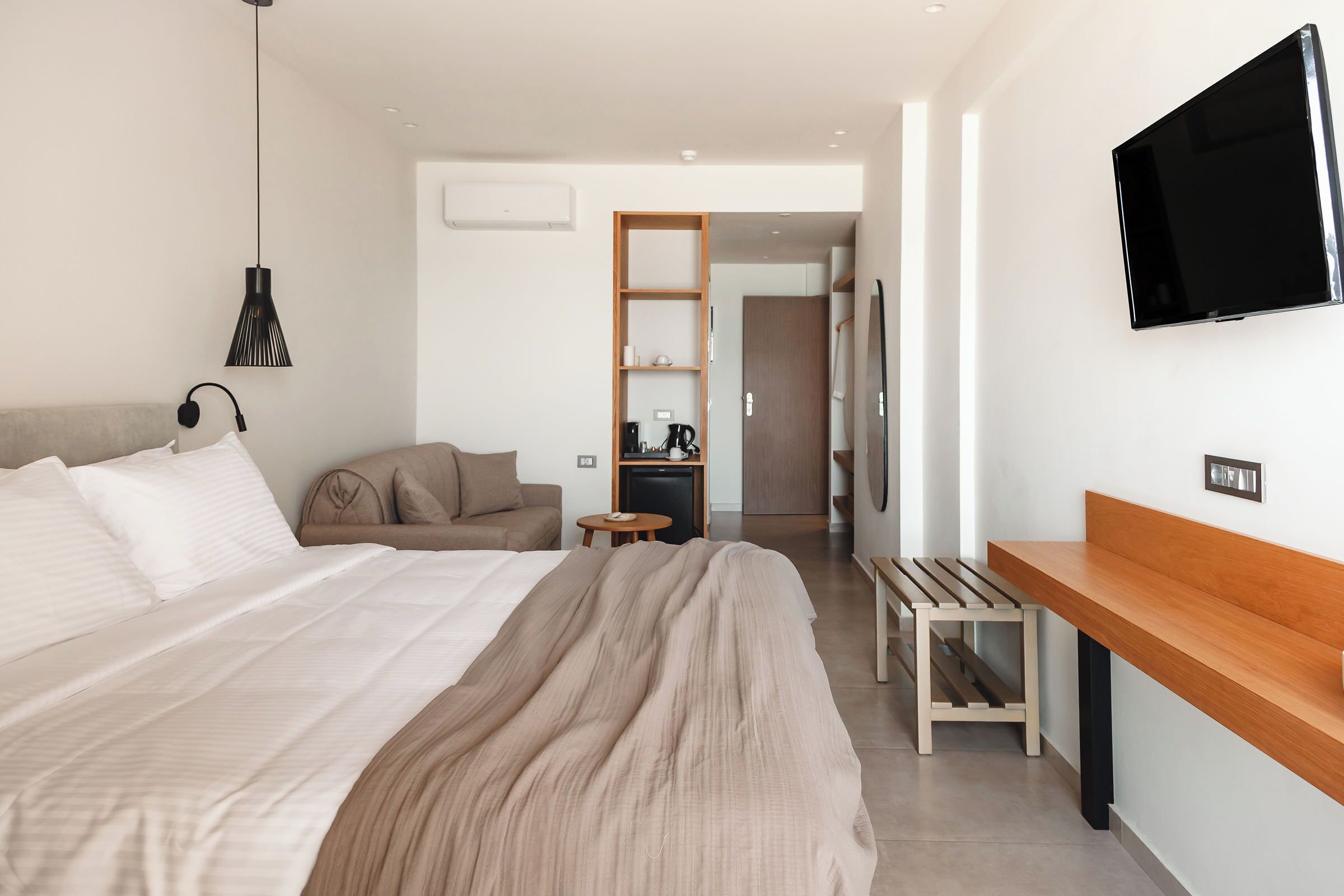 Junior Suite Sea View | Premium bedding, Select Comfort beds, in-room safe, desk