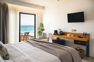 Premium bedding, Select Comfort beds, in-room safe, desk