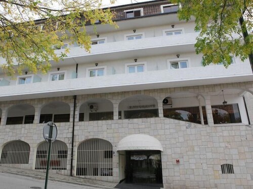Petrus Hotel