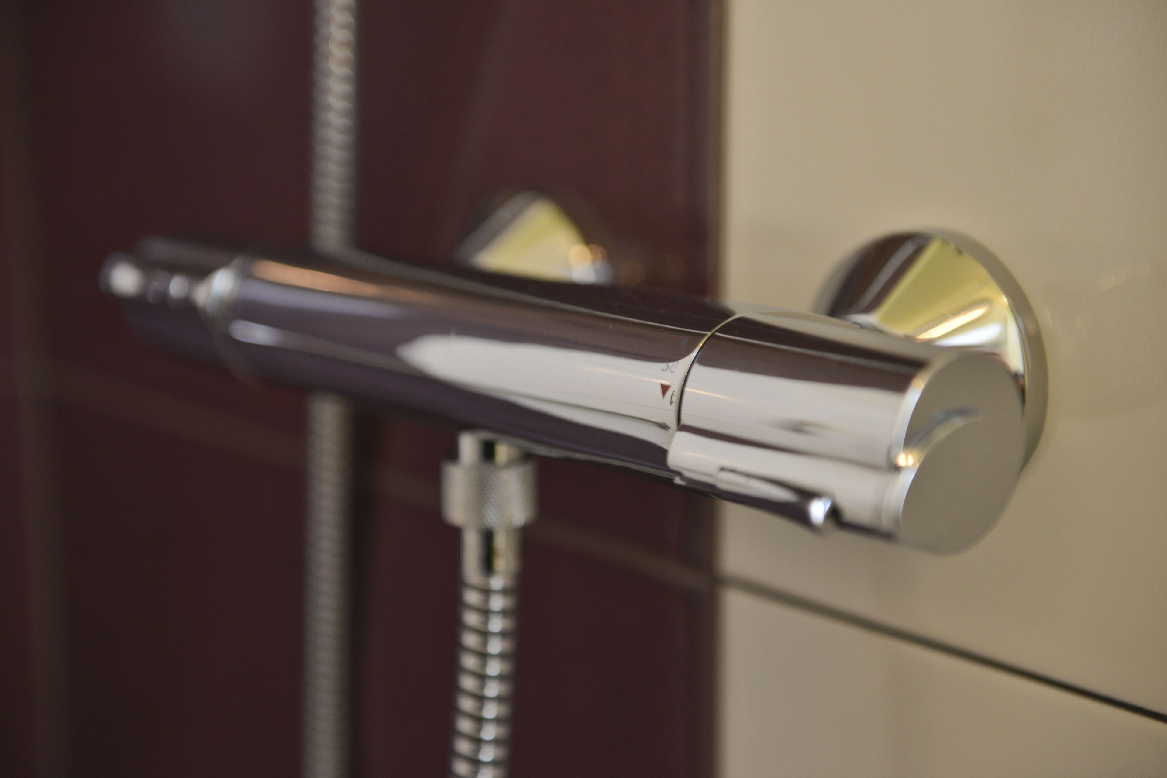 triple room | bathroom | shower, free toiletries, hair dryer, towels