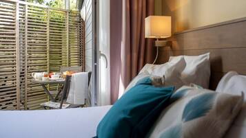 Comfort Double or Twin Room | Premium bedding, desk, soundproofing, free WiFi