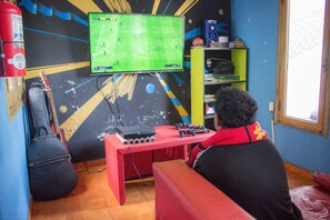 Games room - Garden House Hostel (Buenos Aires)