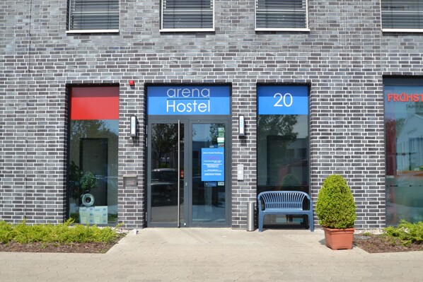 Exterior - Arena Hostel Hamburg (Hamburg)