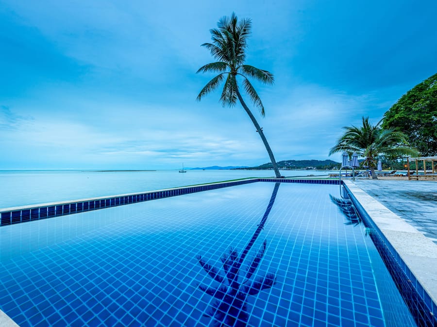 Platja a a prop i platja de sorra blanca