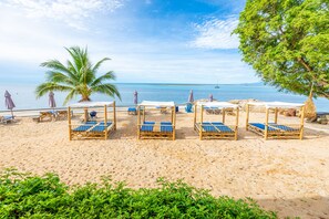 Bungalow - ved stranden | Minibar, gratis Wi-Fi, sengetøj