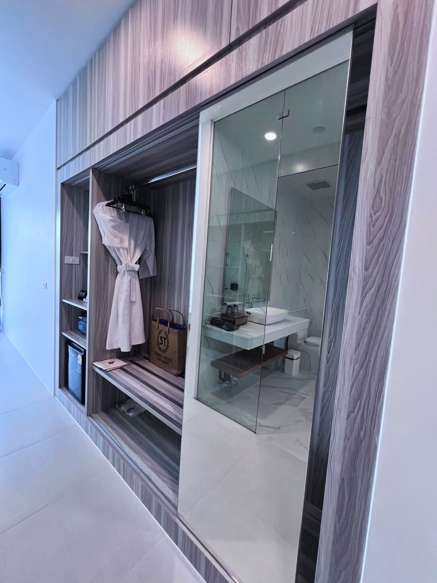 Minibar, Wi-Fi gratuit, draps fournis