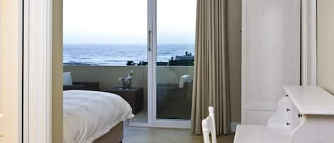 Executive Double Room, Sea View | Terrace/patio