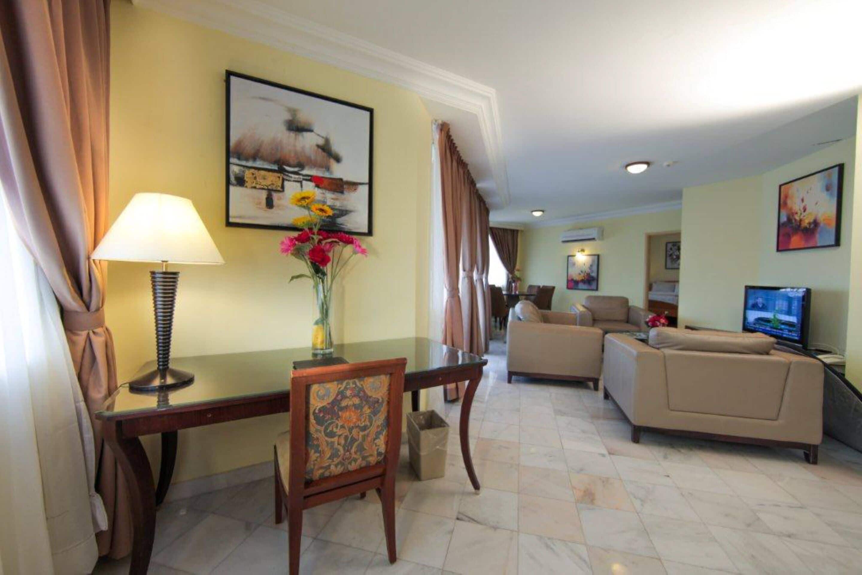 펜트하우스 | 거실 공간 | TV