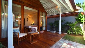 One Bedroom Apartment, Shared Pool | Terrace/patio