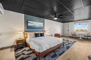 Standard Studio, 1 Katil Raja (King), Non Smoking, Kitchenette | Dihias secara berasingan, dilengkapkan perabot secara berasingan 