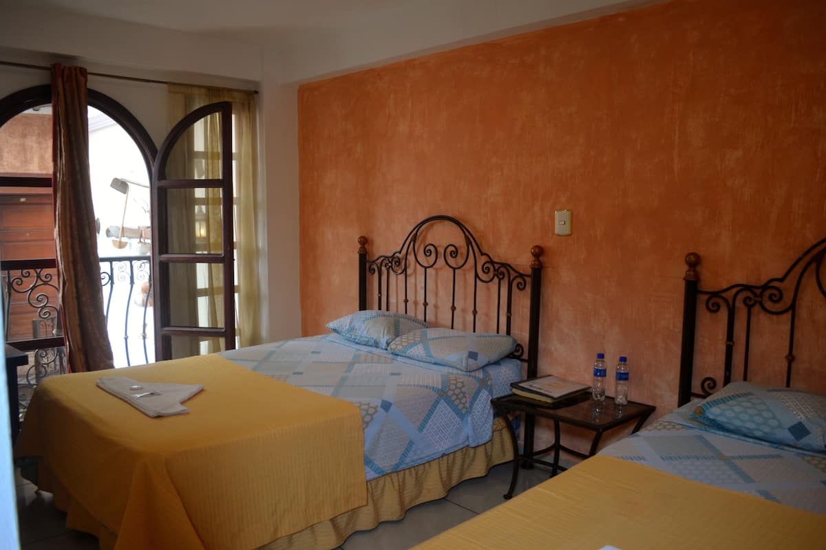 Room with 2 Single Beds with Fan | Iron/ironing board, free WiFi, bed sheets
