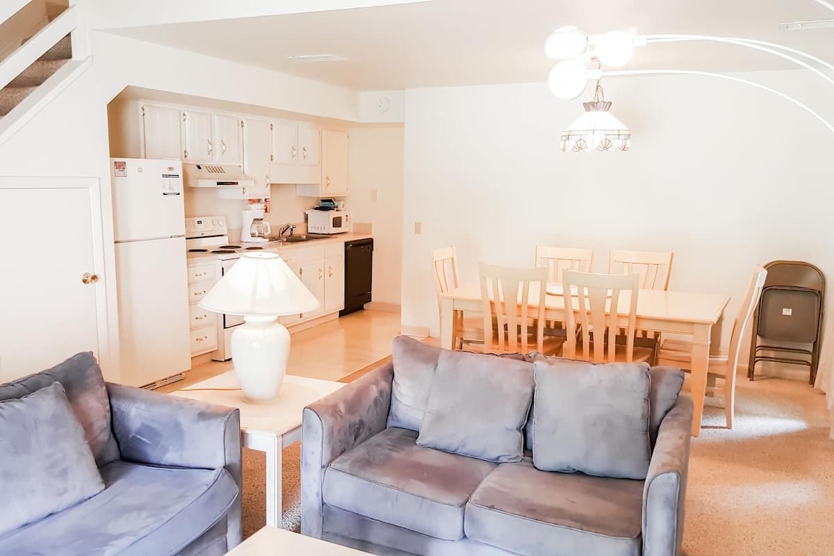 Duplex, 3 Bedrooms, Golf View | 3 bedrooms, individually decorated, individually furnished