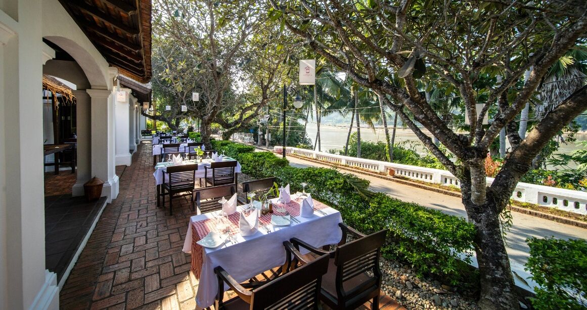 Ofereix vistes al jardí i s'hi serveixen esmorzars, dinars i sopars 