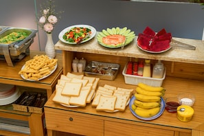 Breakfast buffet