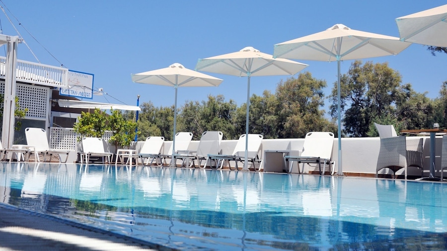 Memories Beach Hotel