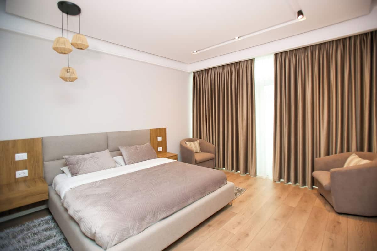 Deluxe-Doppelzimmer, Balkon, Stadtblick | Bettwäsche