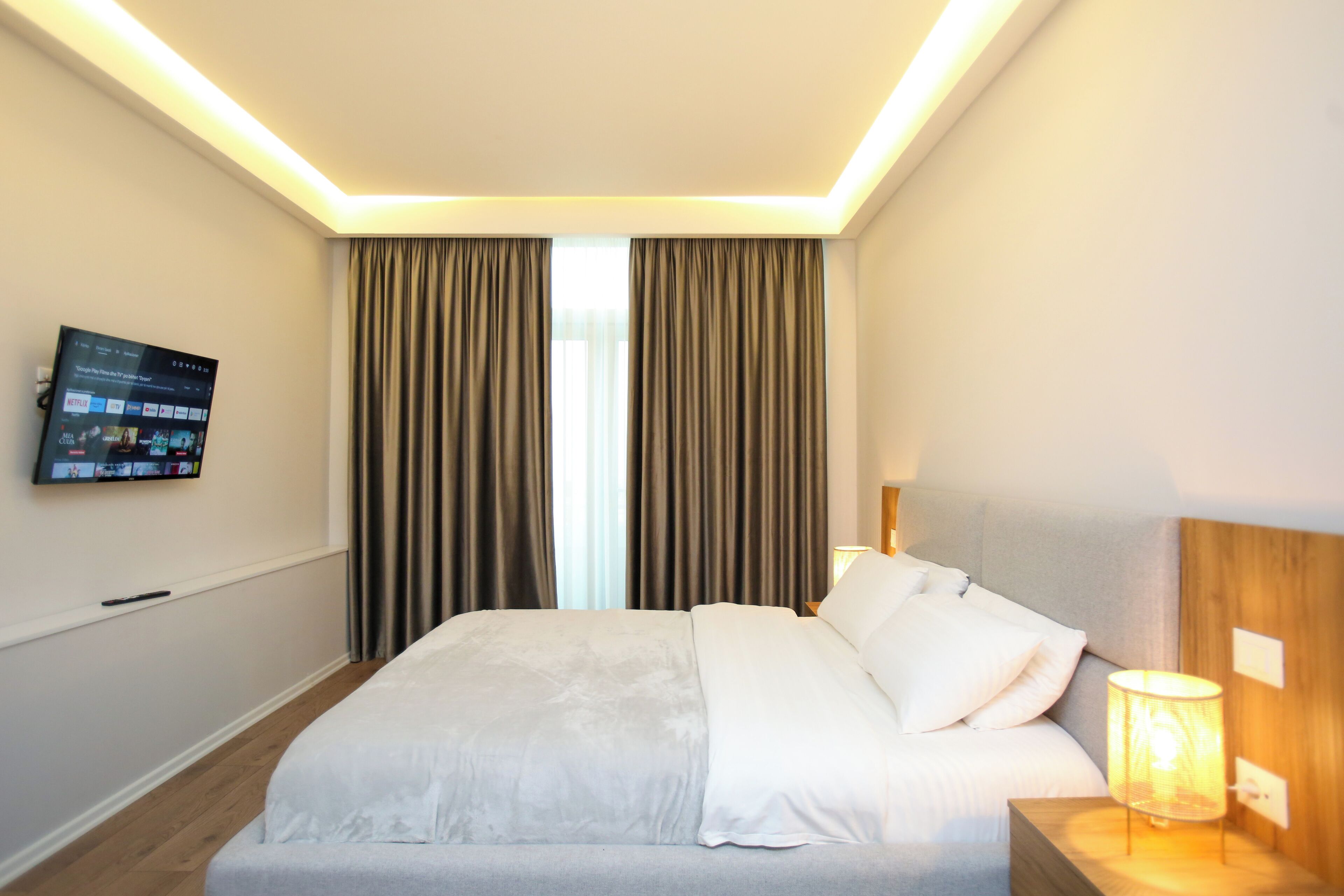 Kamar Double Deluks, balkon, pemandangan kota | Seprai linen