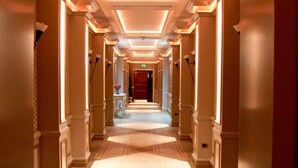 Hallway - Sapphire Hotel Baku (Baku)