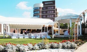 Espace mariage en plein air