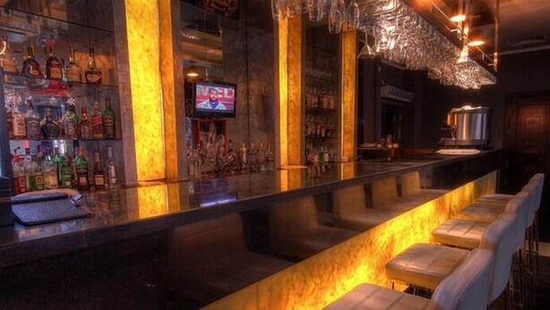 Bar (in der Unterkunft)