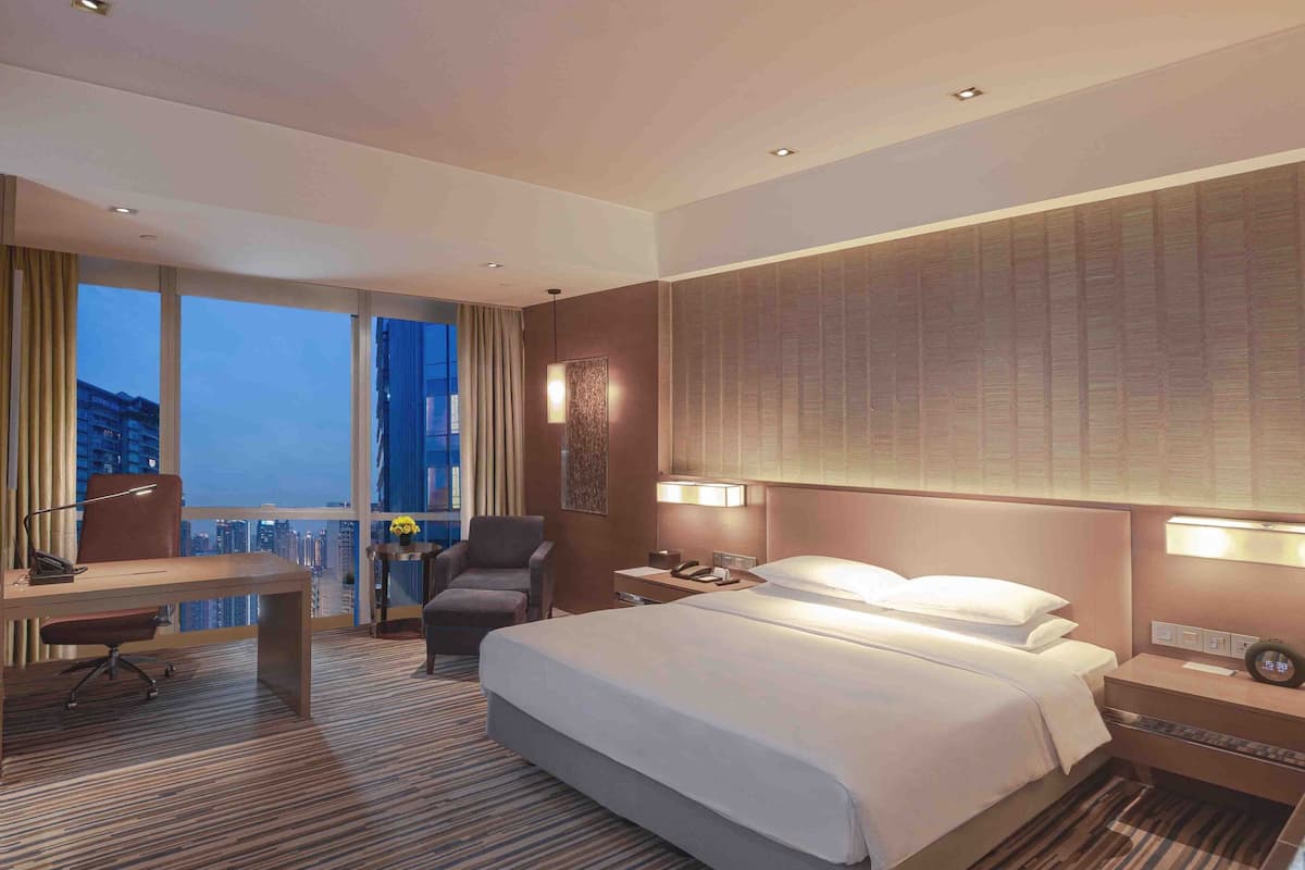 minibar, in-room safe, desk, soundproofing