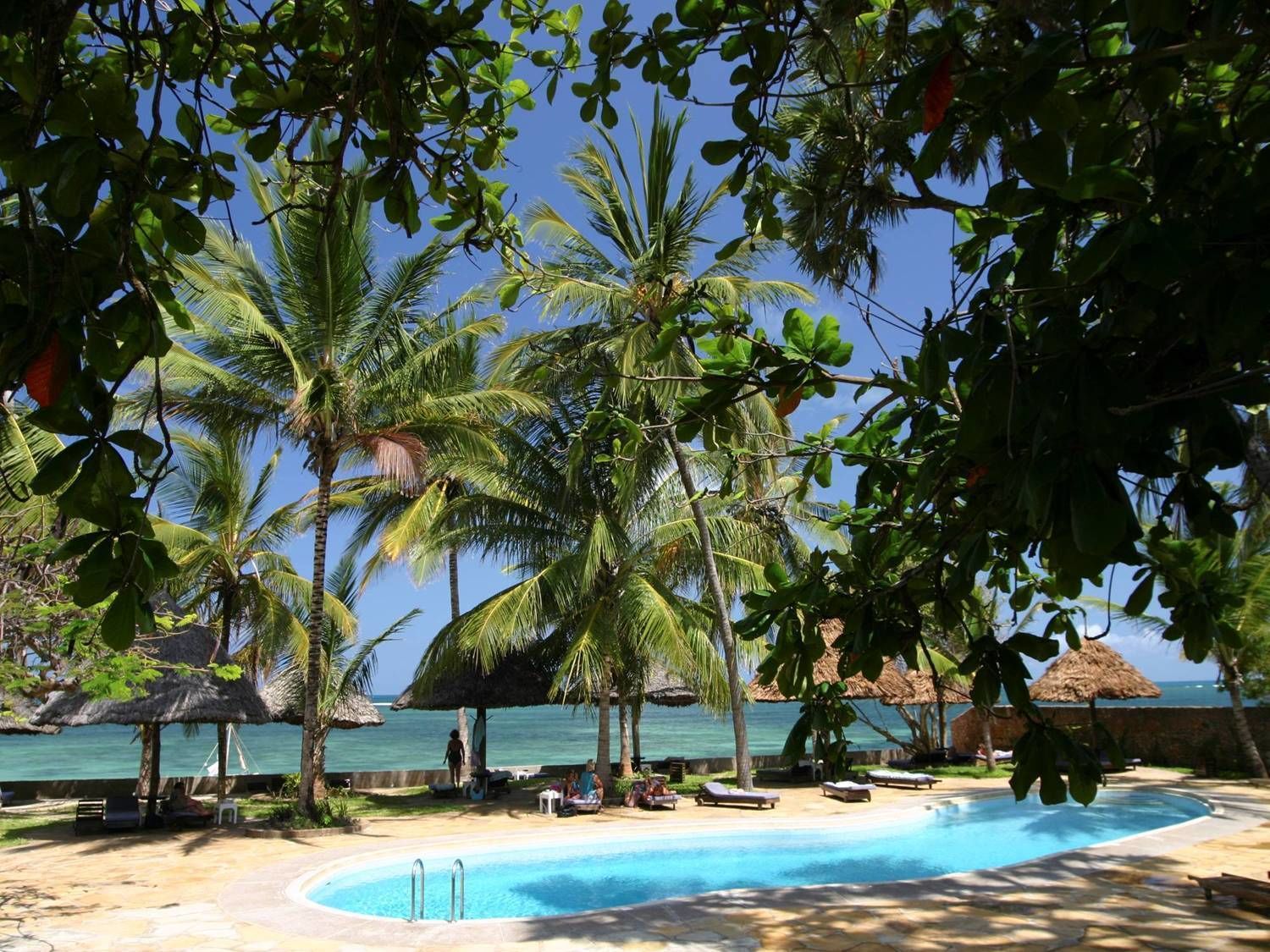 3 outdoor pools