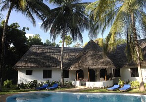 3 Außenpools