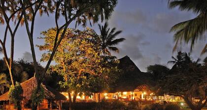 Driftwood Beach Club