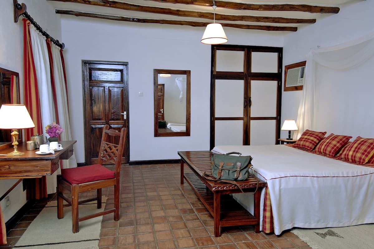 Habitación estándar | Escritorio, cunas gratuitas, wifi gratis y ropa de cama