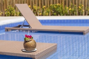 Outdoor pool, sun loungers