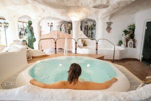 Bain à remous intérieur