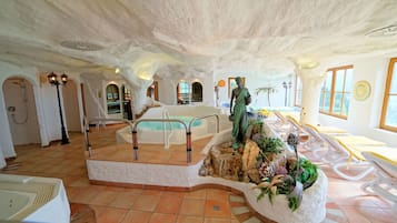 Sauna, Whirlpool, Dampfbad, Reflexologie, 2 Behandlungsräume