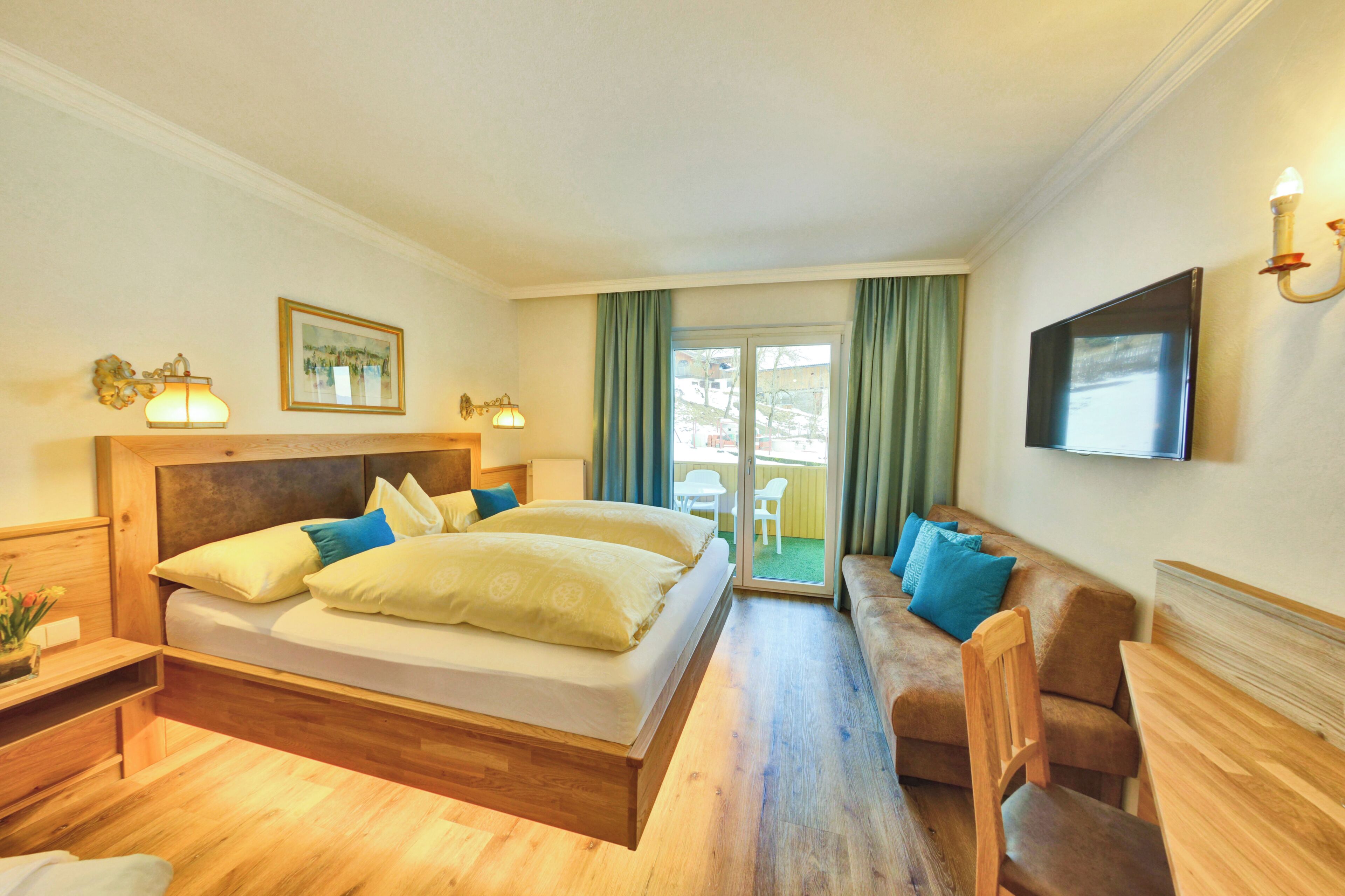 Comfort Double Room, Balcony, Garden View